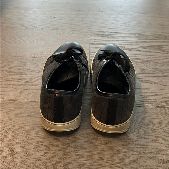 Stylish Black Lanvin Sneakers - Picture 3 of 6